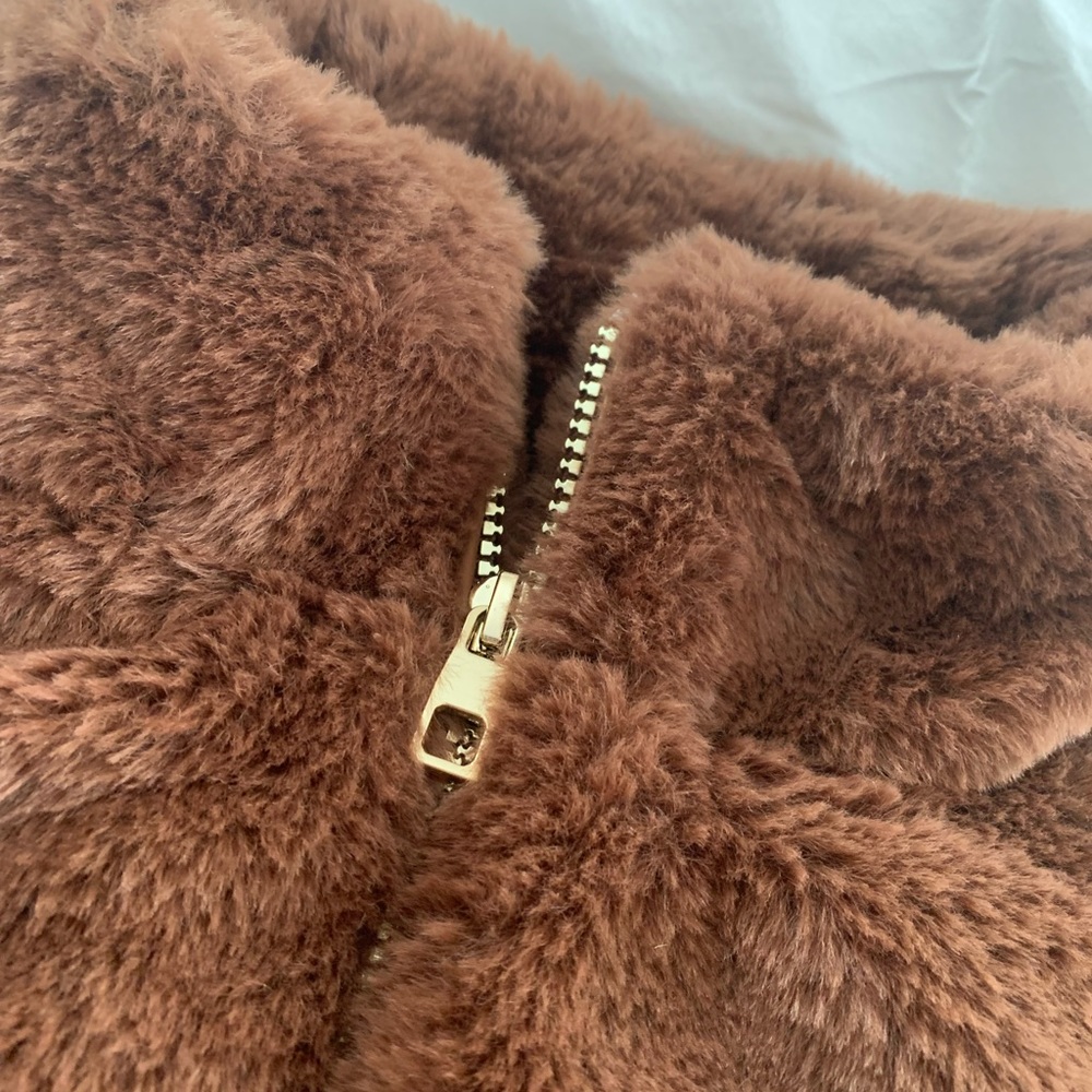 Blashe Camel Brown Faux Fur Cropped Coat - Picture 3 of 4